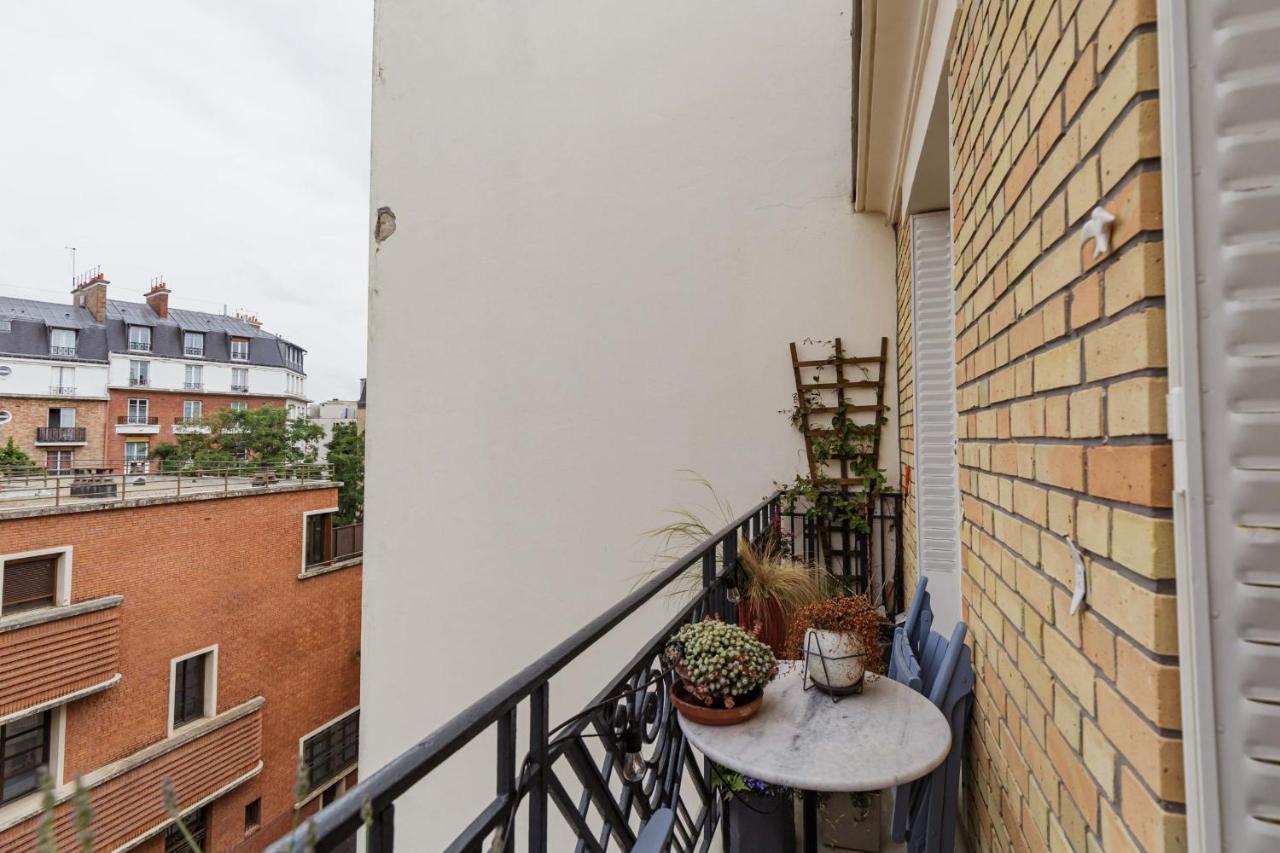 Comfy 31 M For 2 Well Decorated With Balcony Appartement Paris